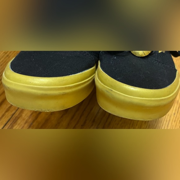 EUC Vans x Harry Potter Golden Snitch Sneaker, Black - Picture 5 of 7